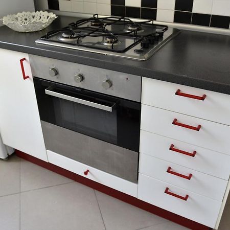 Coolor Holiday And Business Rentals Salernes Extérieur photo