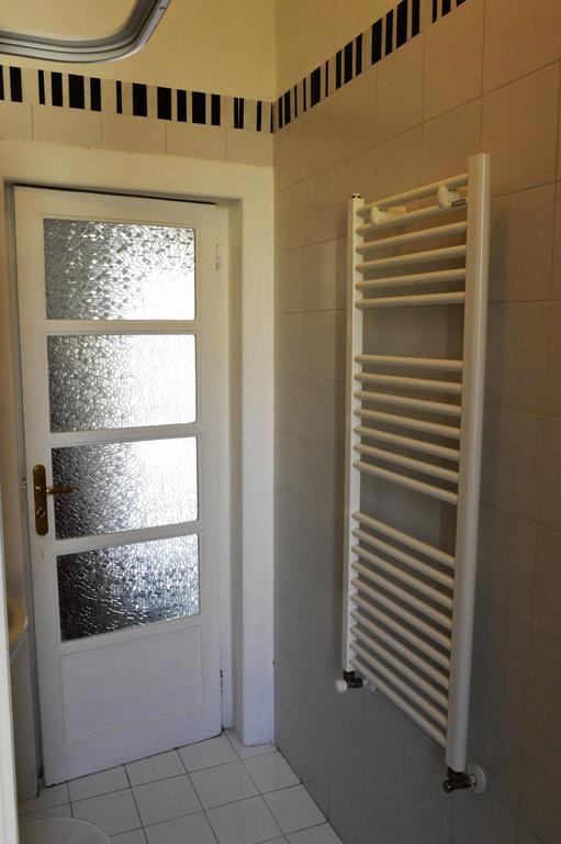 Coolor Holiday And Business Rentals Salernes Extérieur photo