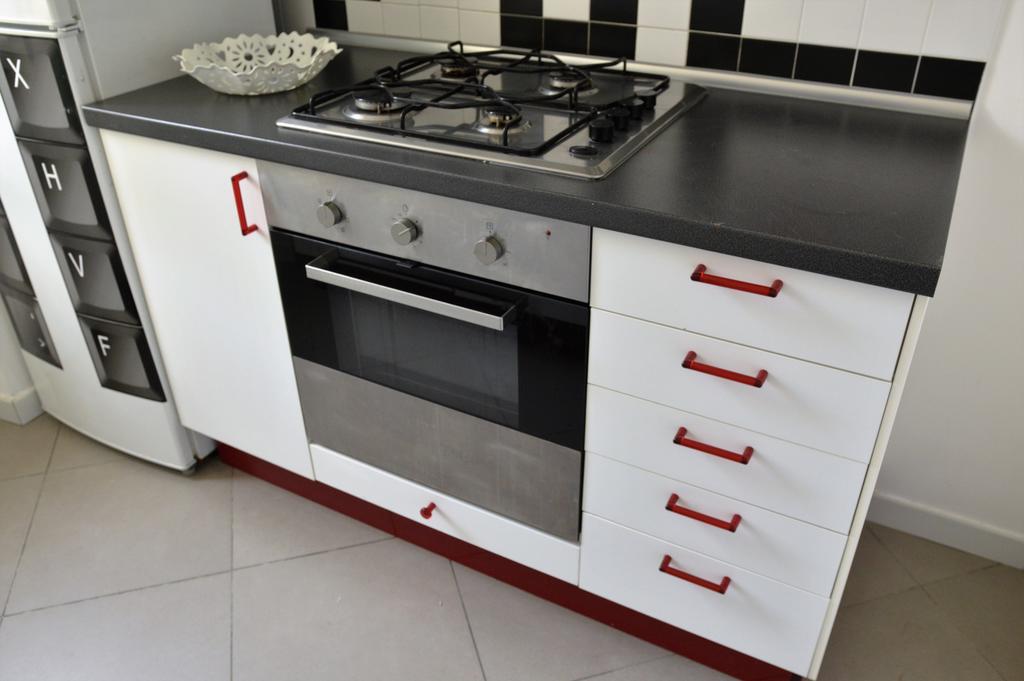 Coolor Holiday And Business Rentals Salernes Extérieur photo